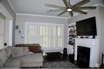 233 N 7th Street, Beaumont, TX 77702 - Photo 5