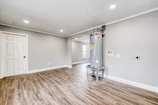 6715 Victoria St, Houston, TX 77020 - Photo 13