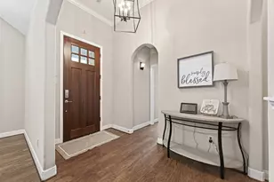2026 Que Manor Dr, Houston, TX 77090 - Photo 3