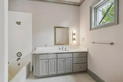 24 Crestwood Drive, Houston, TX 77007 - Photo 33