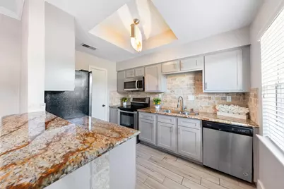 7700 Creekbend Drive #30, Houston, TX 77071 - Photo 11