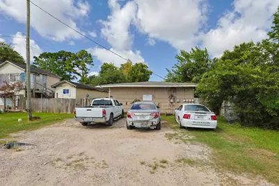 2312 & 2315 Avenue B #5, Dickinson, TX 77539 - Photo 19