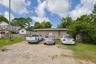 2312 & 2315 Ave B, Dickinson, TX 77539 - Photo 19