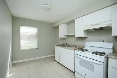 2312 & 2315 Avenue B #5, Dickinson, TX 77539 - Photo 9