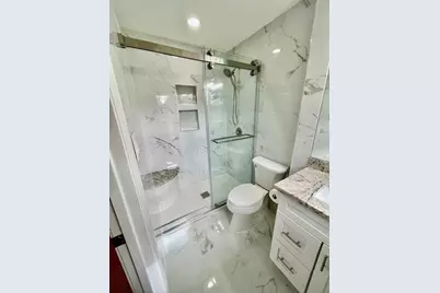 10055 Westview Drive, Houston, TX 77055 - Photo 9