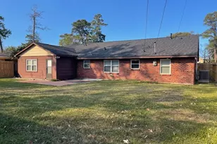 10055 Westview Dr, Houston, TX 77055 - Photo 17