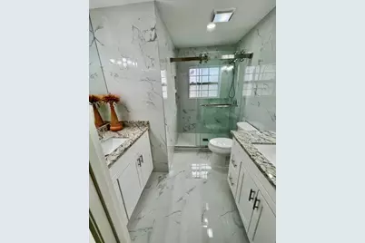 10055 Westview Drive, Houston, TX 77055 - Photo 13