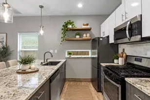 3923 Yale St, Houston, TX 77018 - Photo 5