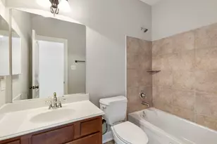 70 N Rocky Point Cir, The Woodlands, TX 77389 - Photo 23