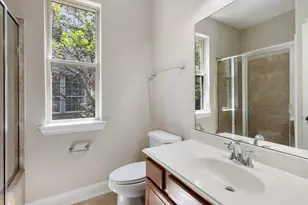 70 N Rocky Point Cir, The Woodlands, TX 77389 - Photo 7