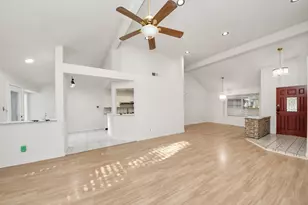 3611 Bee Bayou Ln, Sugar Land, TX 77479 - Photo 7
