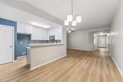 802 W Sealy Street, Alvin, TX 77511 - Photo 7