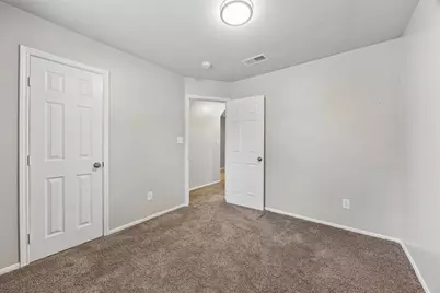 802 W Sealy Street, Alvin, TX 77511 - Photo 15