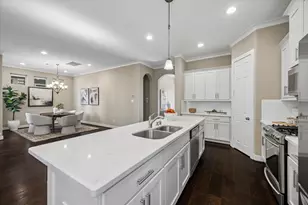 1516 Dyer Lake Ln, Houston, TX 77008 - Photo 11