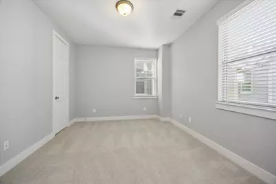 1516 Dyer Lake Lane, Houston, TX 77008 - Photo 27