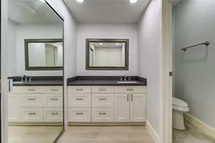 11711 Memorial Dr, Houston, TX 77024 - Photo 33