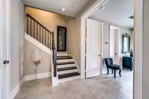 423 T C Jester Blvd, Houston, TX 77007 - Photo 7