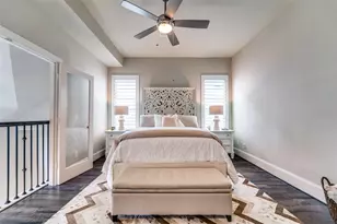 423 T C Jester Blvd, Houston, TX 77007 - Photo 33