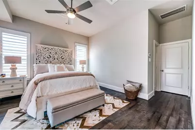 423 T C Jester Boulevard, Houston, TX 77007 - Photo 31