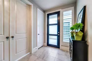 423 T C Jester Blvd, Houston, TX 77007 - Photo 5