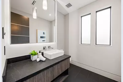 2302 Suffolk Drive, Houston, TX 77027 - Photo 35