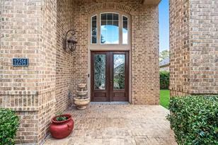 12314 Bend Creek Ln, Pearland, TX 77584 - Photo 3