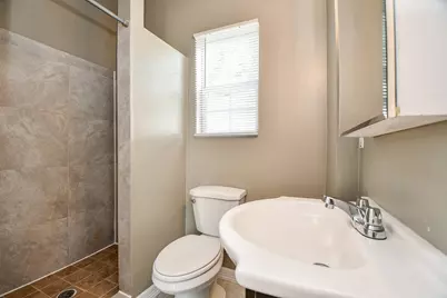 1117 Fred Street #A, Houston, TX 77088 - Photo 9