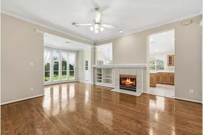 603 Avery Drive, Sugar Land, TX 77479 - Photo 5