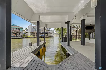 1047 & 1027 Long Reach Drive, Tiki Island, TX 77554 - Photo 15