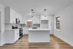 501 Arbor Dr, Deer Park, TX 77536 - Photo 9