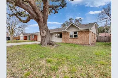 501 Arbor Drive, Deer Park, TX 77536 - Photo 3