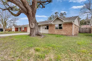 501 Arbor Dr, Deer Park, TX 77536 - Photo 3