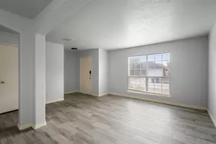 29115 Foxingham Cir, Spring, TX 77386 - Photo 3