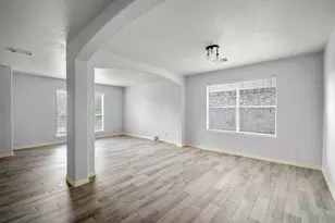 29115 Foxingham Cir, Spring, TX 77386 - Photo 5