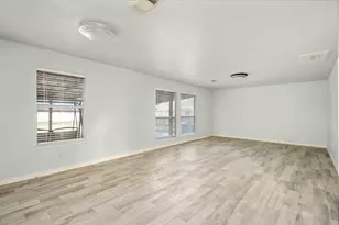 29115 Foxingham Cir, Spring, TX 77386 - Photo 9