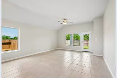739 Hidden Meadow Street, Rosharon, TX 77583 - Photo 9