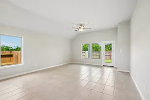 739 Hidden Meadow St, Rosharon, TX 77583 - Photo 9