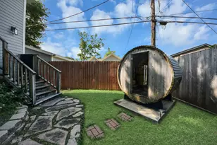 916 W Cottage St, Houston, TX 77009 - Photo 25