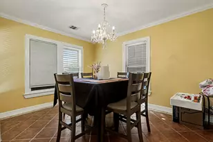 4921 Alamo Dr, Galveston, TX 77551 - Photo 7