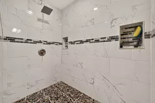 12818 Huntington Field Dr, Houston, TX 77099 - Photo 23
