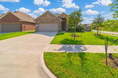 6531 Hidden Dunes Drive, Baytown, TX 77521 - Photo 1