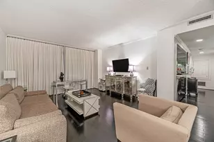 661 Bering Dr, Houston, TX 77057 - Photo 3