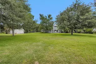 9726 Crestwater Cir, Magnolia, TX 77354 - Photo 47