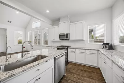1535 Cathedral Bend Drive, Missouri City, TX 77459 - Photo 7
