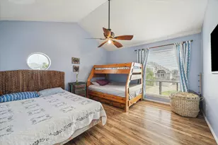 120 Quayside Dr, Tiki Island, TX 77554 - Photo 9