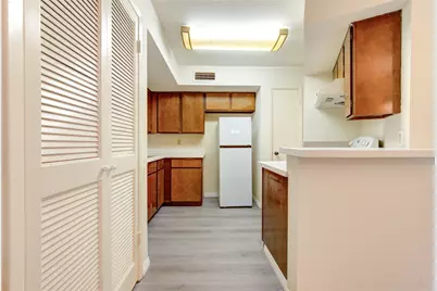 10811 Richmond Avenue #9, Houston, TX 77042 - Photo 23