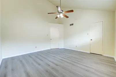 10811 Richmond Avenue #9, Houston, TX 77042 - Photo 9