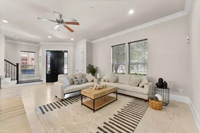 118 Stadium Drive, Sugar Land, TX 77498 - Photo 7