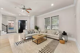 118 Stadium Dr, Sugar Land, TX 77498 - Photo 7