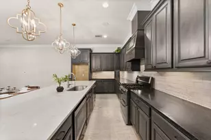 118 Stadium Dr, Sugar Land, TX 77498 - Photo 11